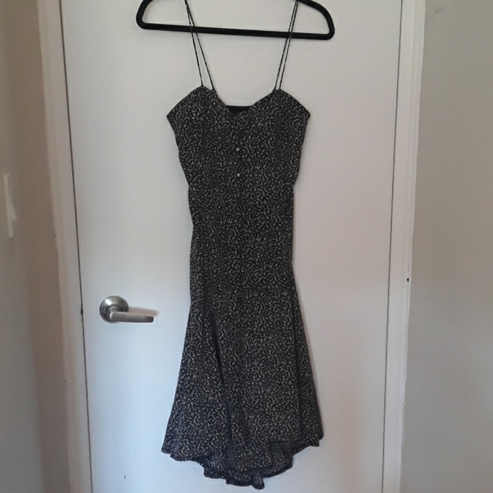 EUC beautiful black/beige patterned midi dress
